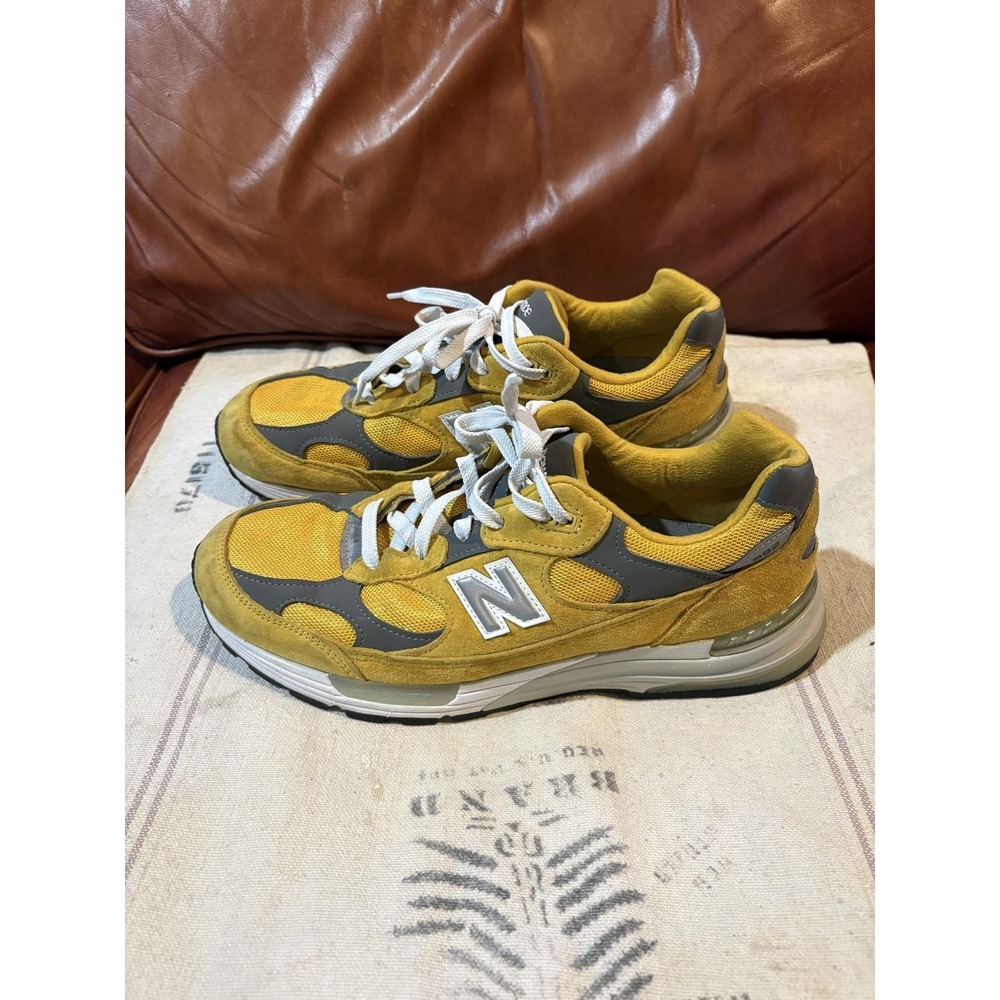 New Balance 992 Shoes Mens 11 Yellow Suede Made USA Running M992BB Sneakers